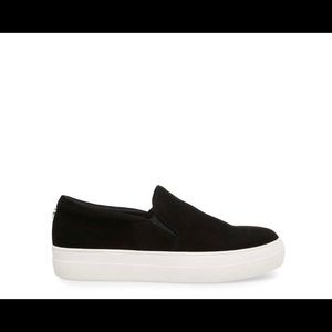 Steve Madden Gills Platform SlipOn Sneaker